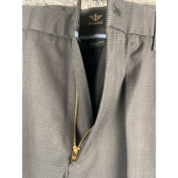 Dockers Pants Men 38x30-NWT Original Signature Gray Plaid Straight Wrinkle Free - Picture 6 of 8